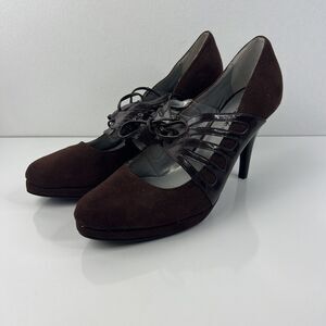 Valley Lane Brown Suede And Leather  Heels Women’s Size 8M